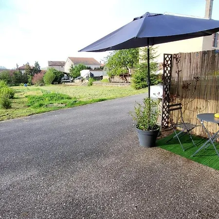 Moderne Et Calme Apartment